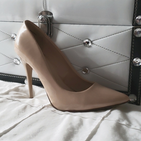 💖 LE CHATEAU Stilleto Heels - Size 8 - Picture 4 of 8